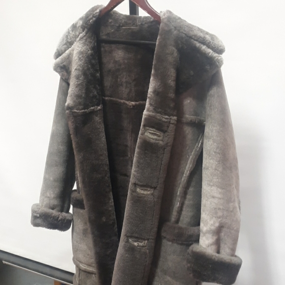 Vintage Shearling Sheepskin Coat - Picture 4 of 7